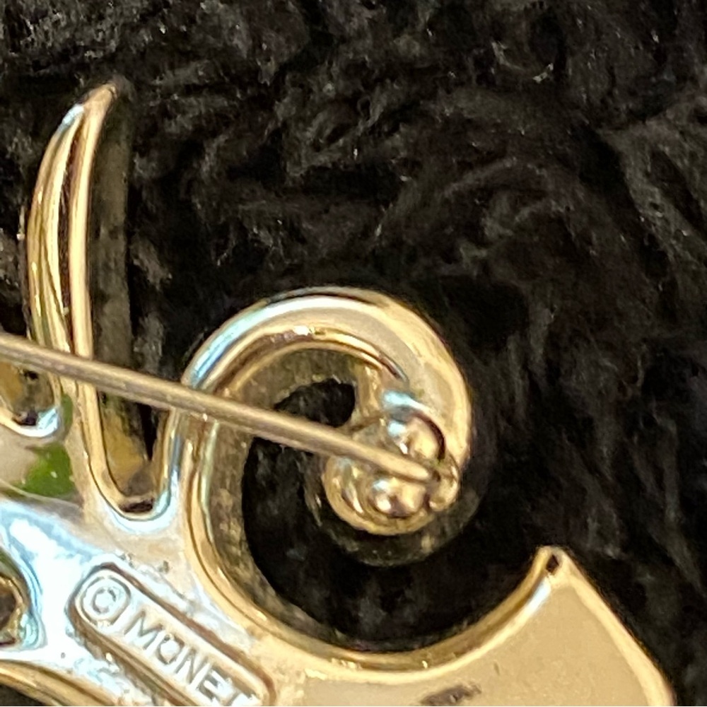 Vintage Monet Silver Toned Swirl Leaf Feather Brooch Pin - Picture 7 of 9